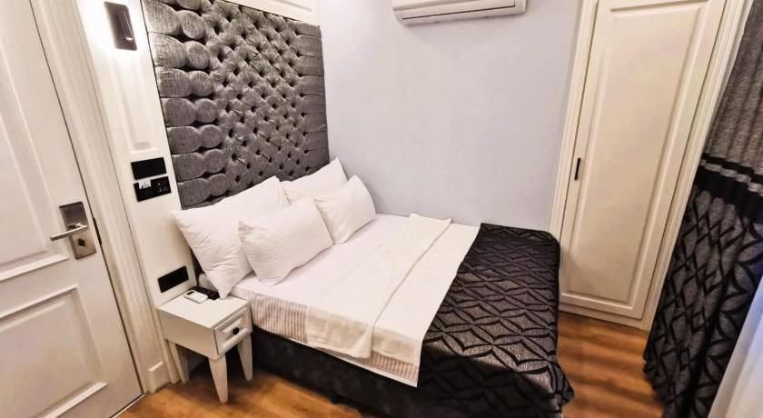 undefined LUXX GARDEN HOTEL 9
