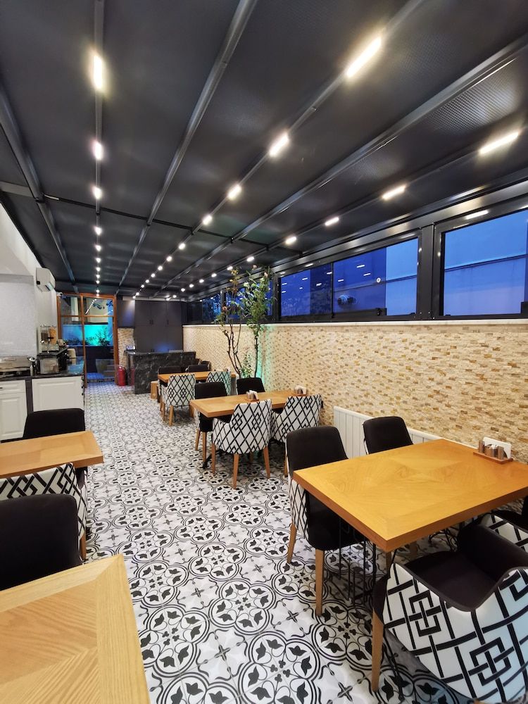 undefined LUXX GARDEN HOTEL
