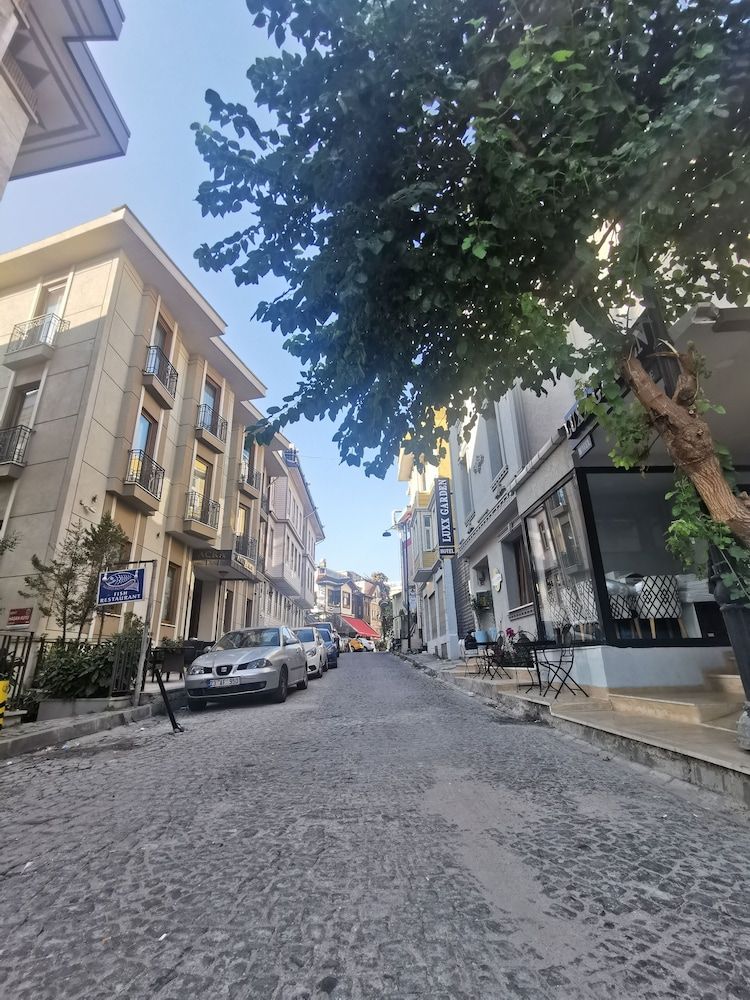 undefined LUXX GARDEN HOTEL 6