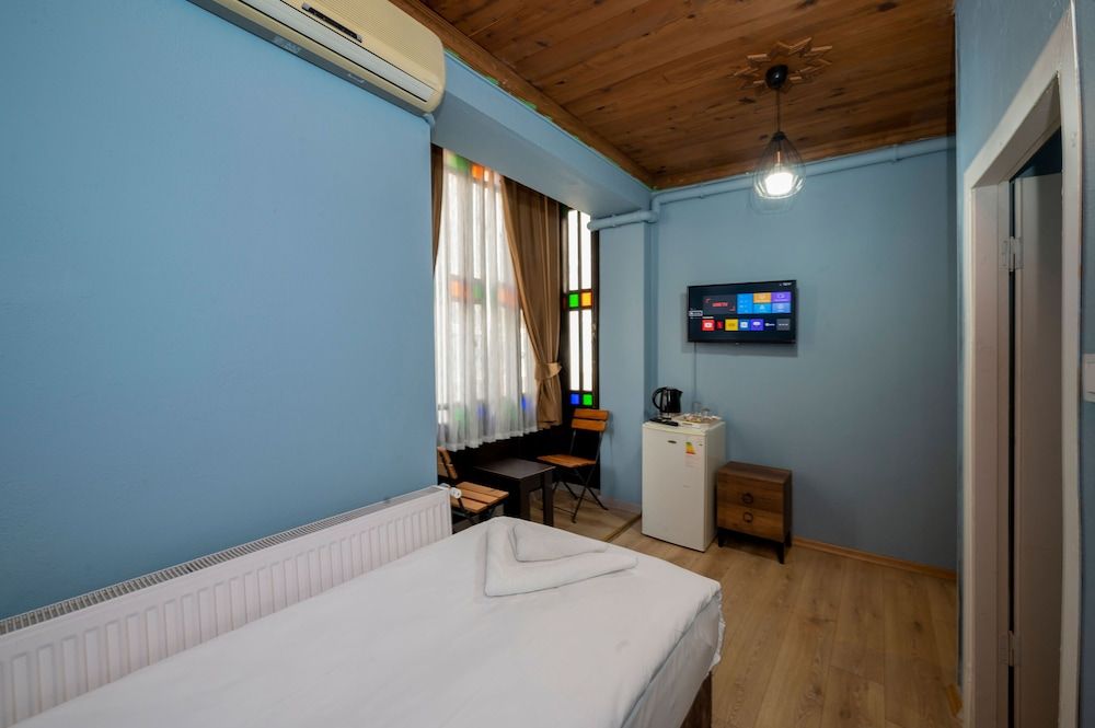 Economy Single Room