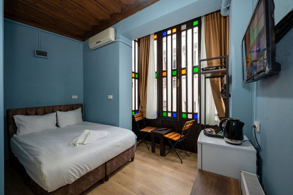 Taksim Antique Hotel Economy Room 2