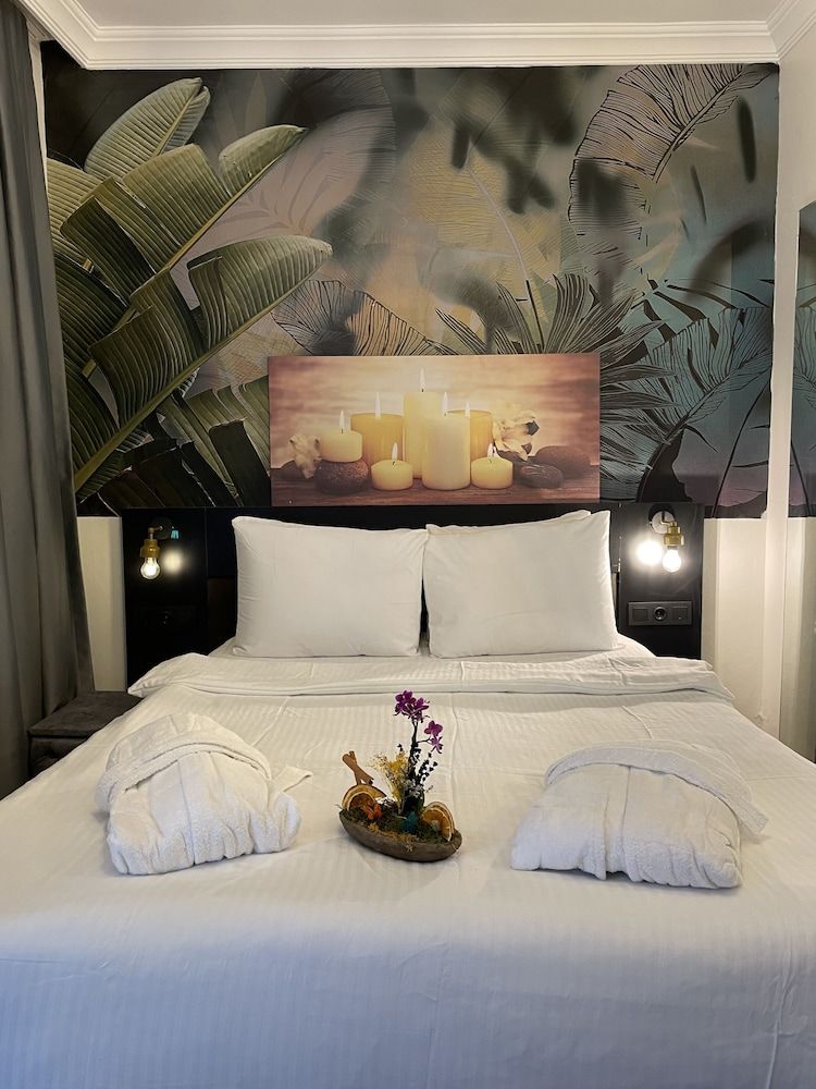 undefined Mates Istiklal 6