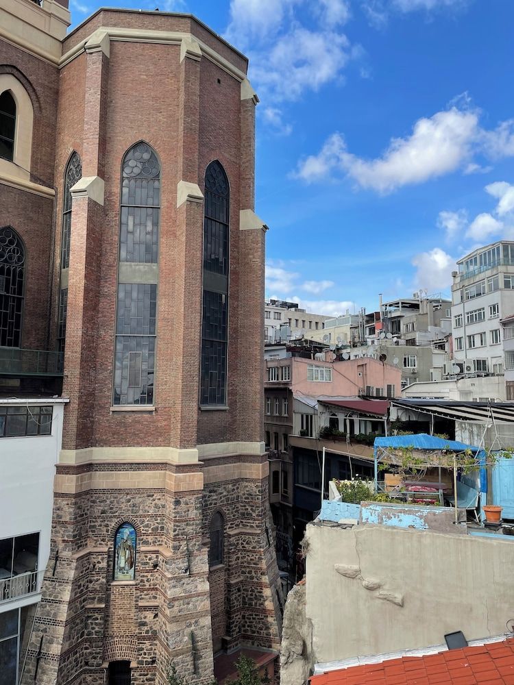 undefined Mates Istiklal 7