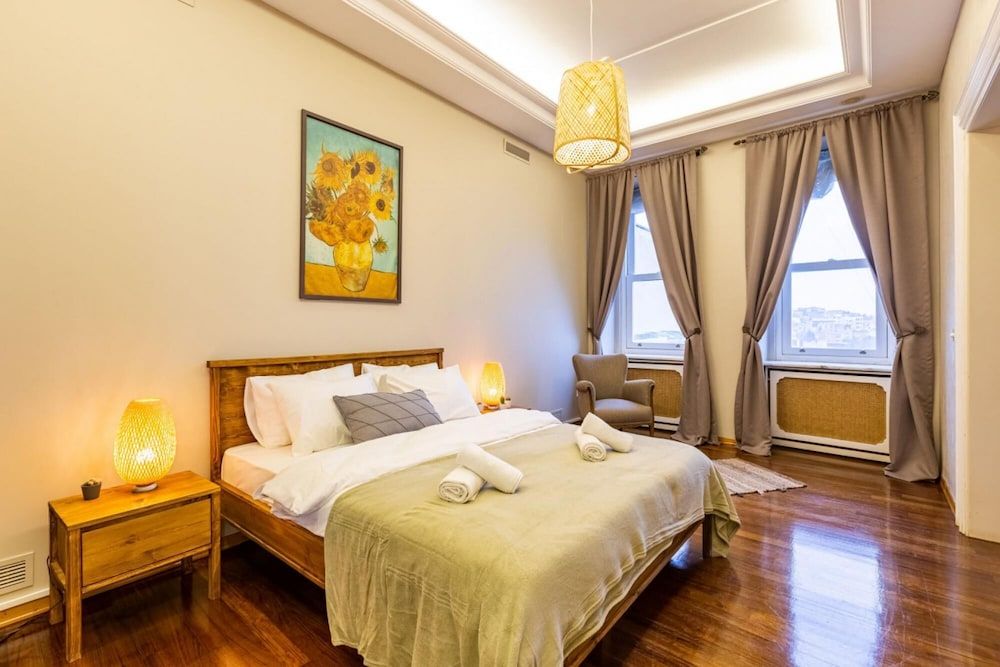 undefined Missafir Flat in Beyoglu With Bosphorus View 3