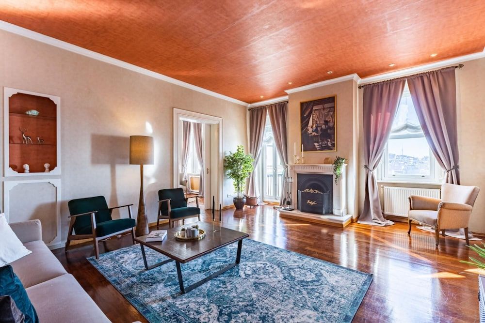 undefined Missafir Flat in Beyoglu With Bosphorus View