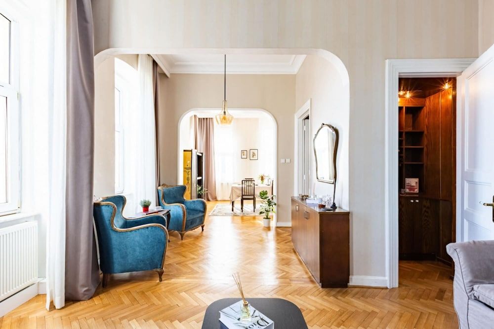 undefined Missafir Historical Flat With Sea View in Beyoglu 9