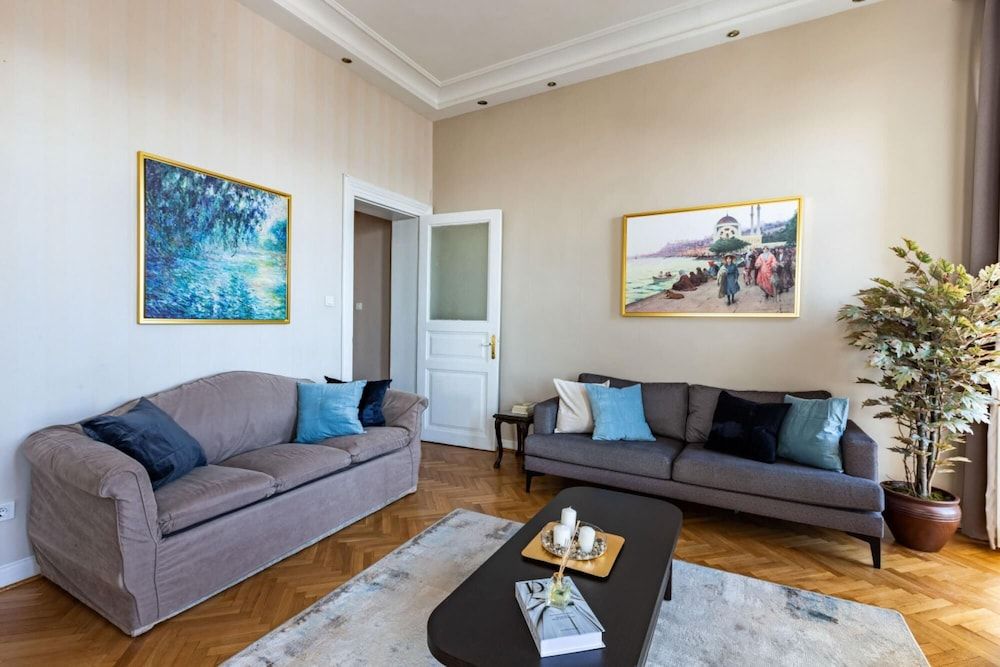 undefined Missafir Historical Flat With Sea View in Beyoglu 7