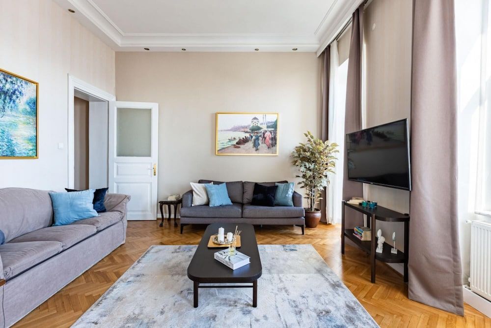 undefined Missafir Historical Flat With Sea View in Beyoglu 6