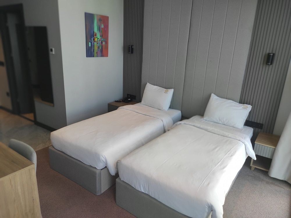 Sherlock Homes Hotels Economy Room