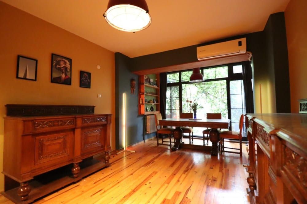 undefined Cozy Flat With Backyard 600 m to Moda Coastal Park 5