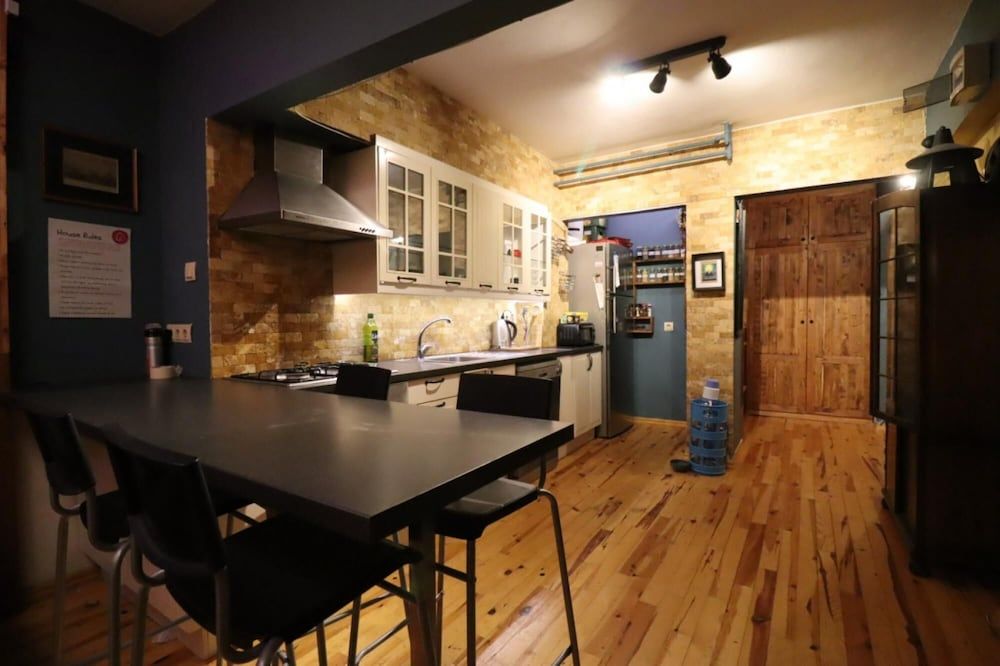 undefined Cozy Flat With Backyard 600 m to Moda Coastal Park 8