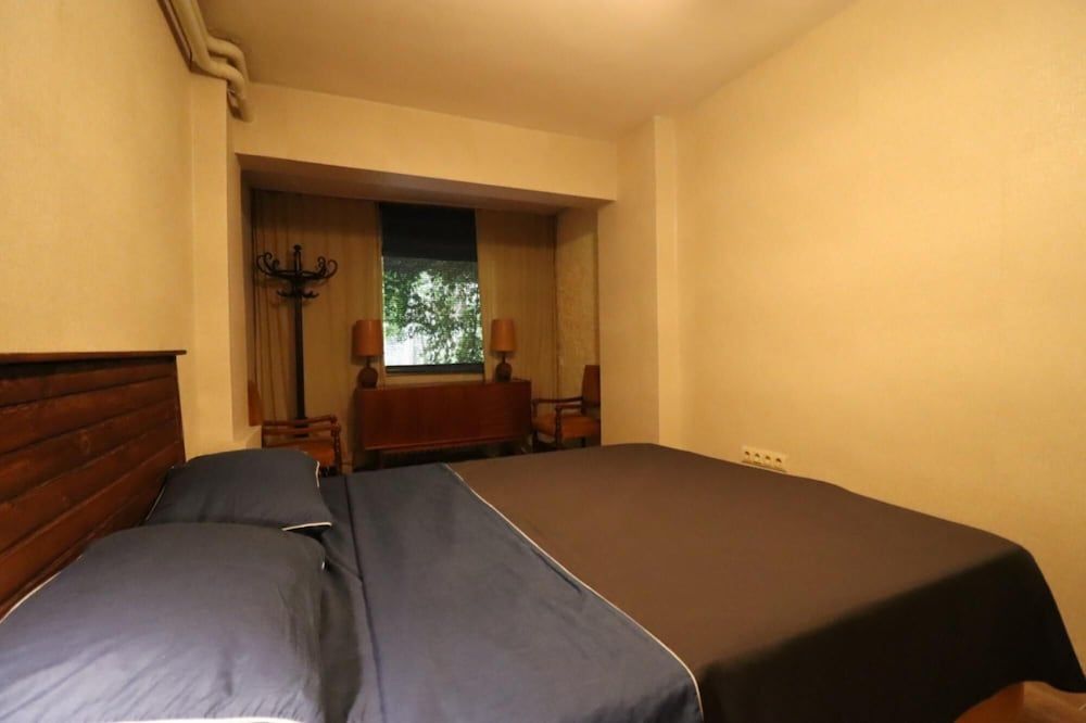 undefined Cozy Flat With Backyard 600 m to Moda Coastal Park 2