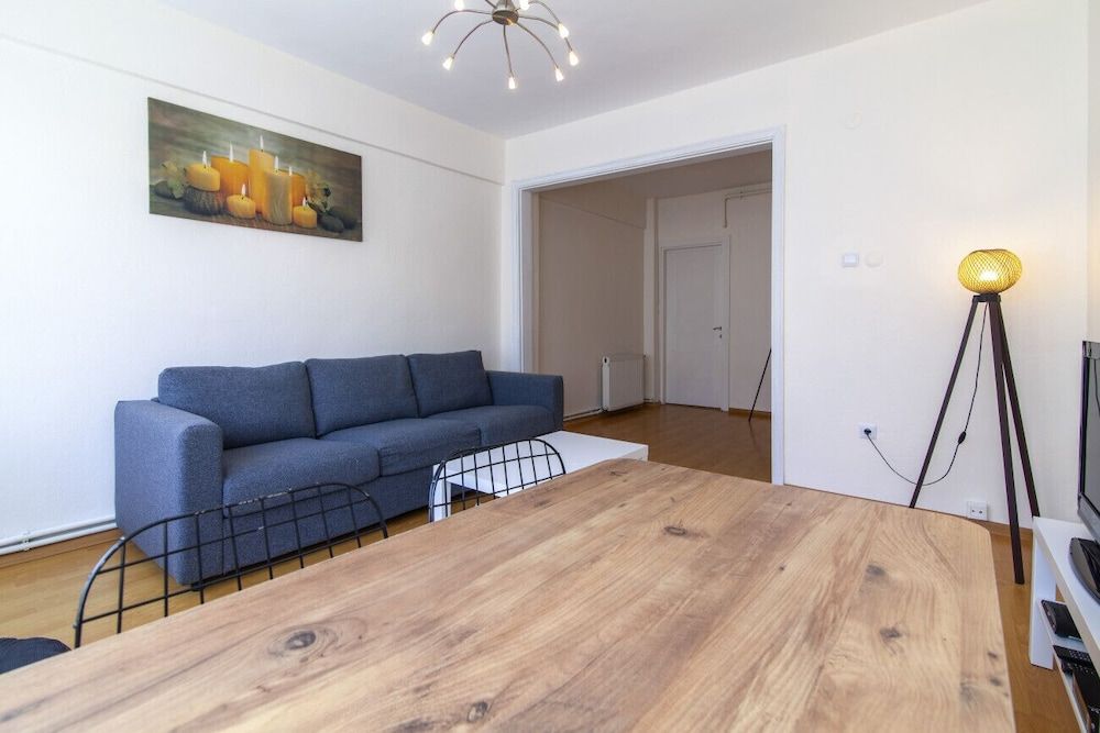 undefined Lovely and Central Flat With Balcony in Sisli 7