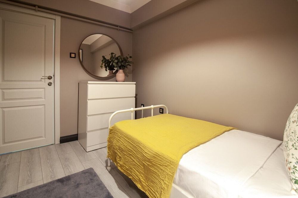 undefined Comfy and Central Flat in the Heart of Sisli 9