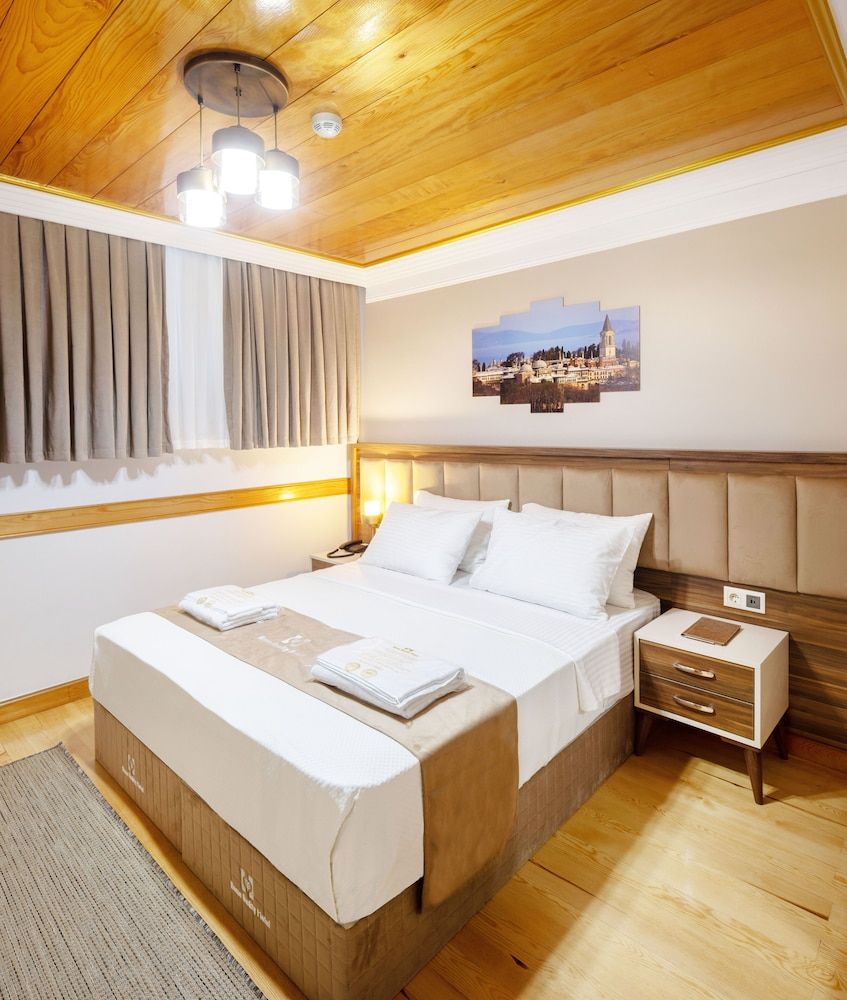 HOME QUALITY Economy Double or Twin Room (basement floor) 4