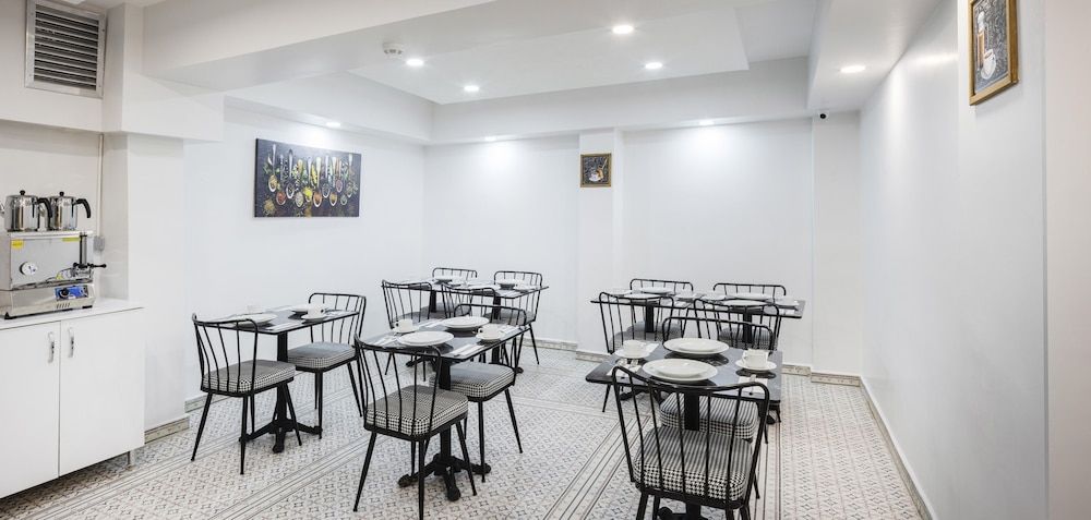 undefined HOME QUALITY 8