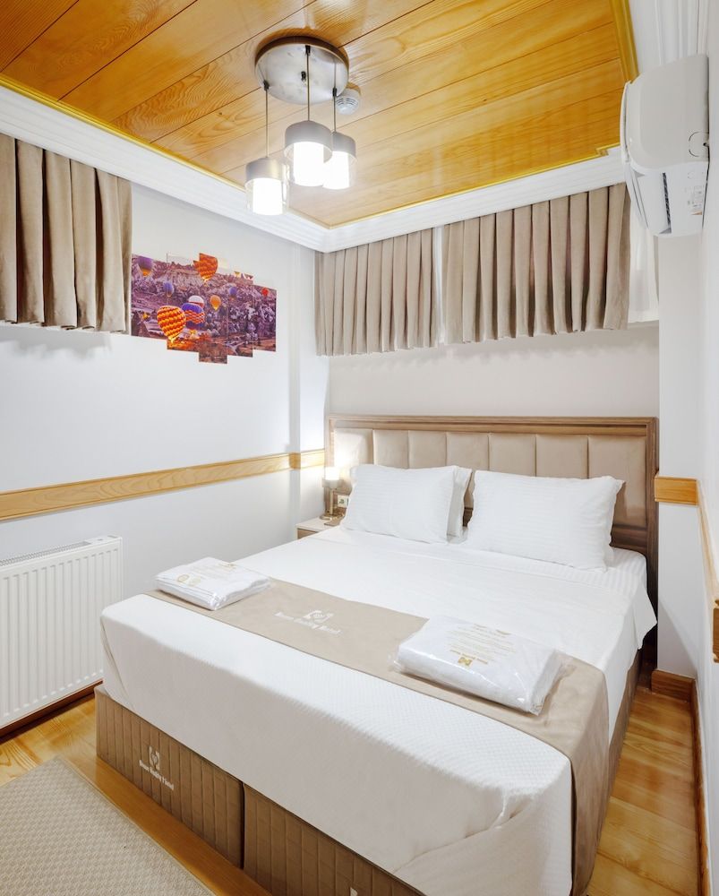 HOME QUALITY Economy Double or Twin Room (basement floor) 3