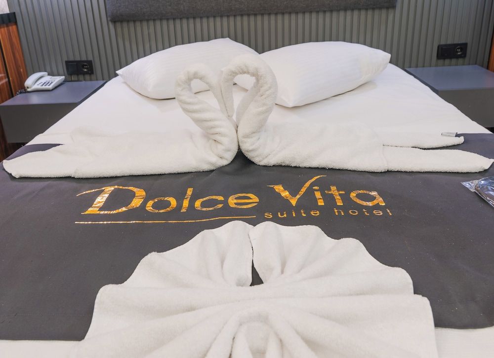 undefined Dolce Vita Suite Hotel 8