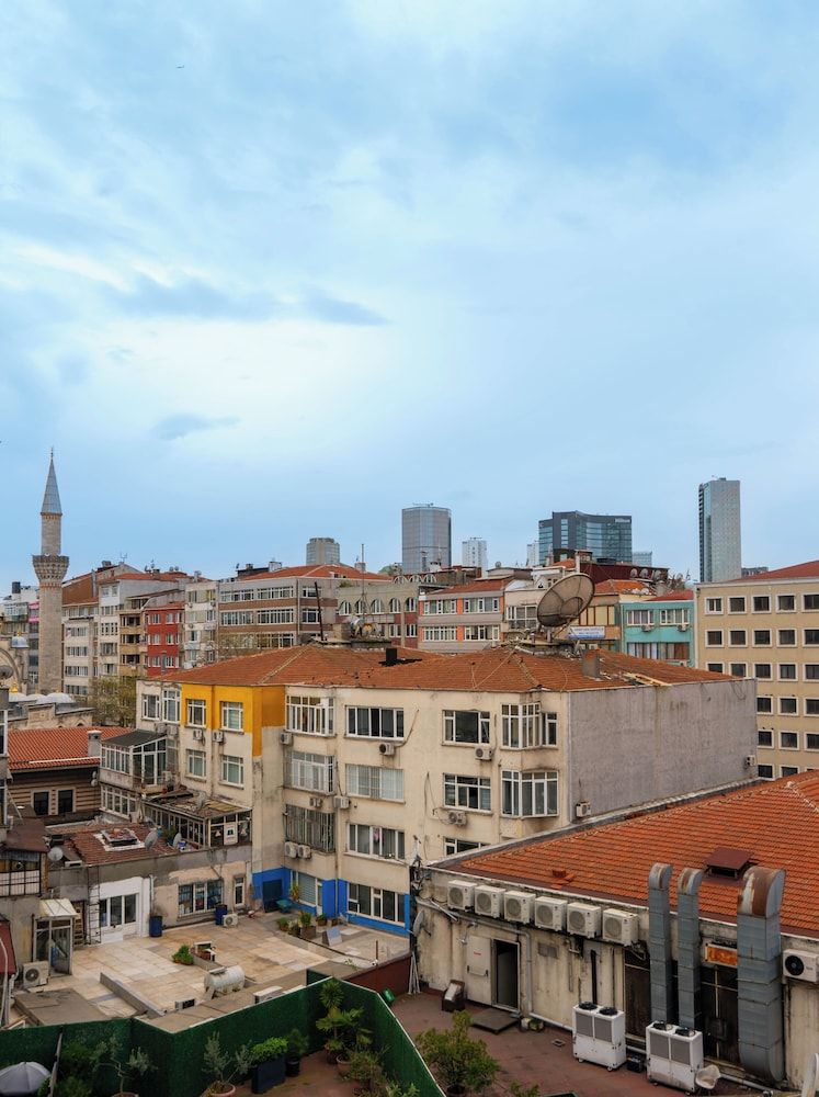 undefined Dolce Vita Suite Hotel 3