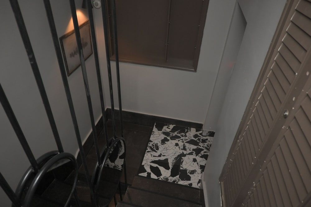 undefined Isle Otel 10