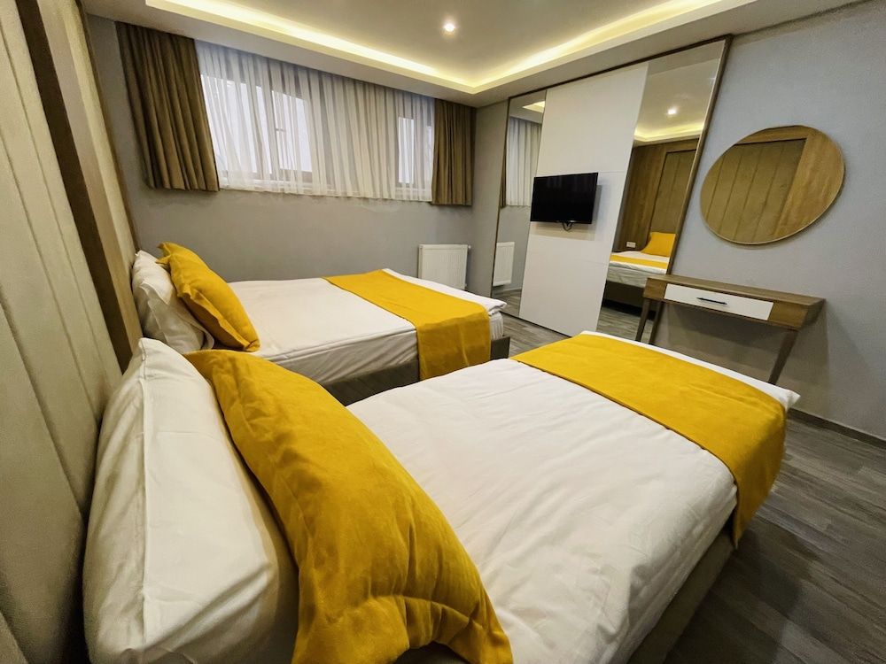 undefined Zem Hotel 8