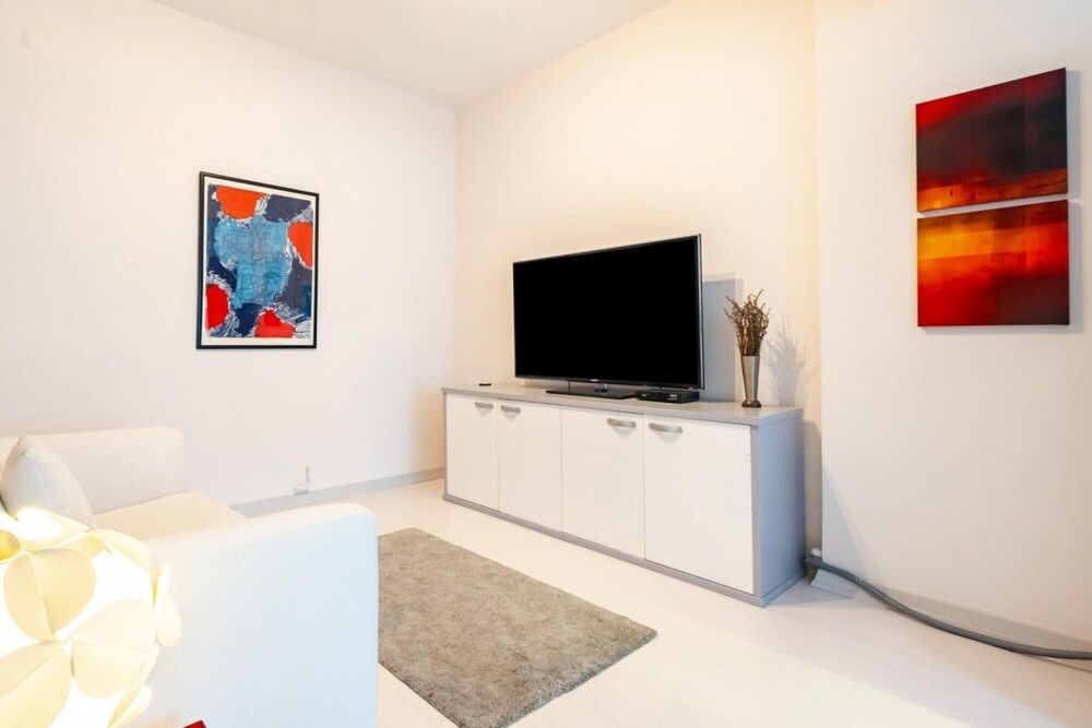 Fascinating Flat Near City s Mall With Terrace Apartment 56