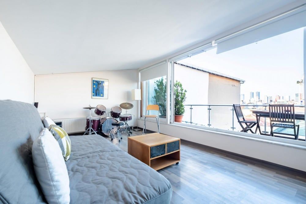 undefined Fascinating Flat Near City s Mall With Terrace 3