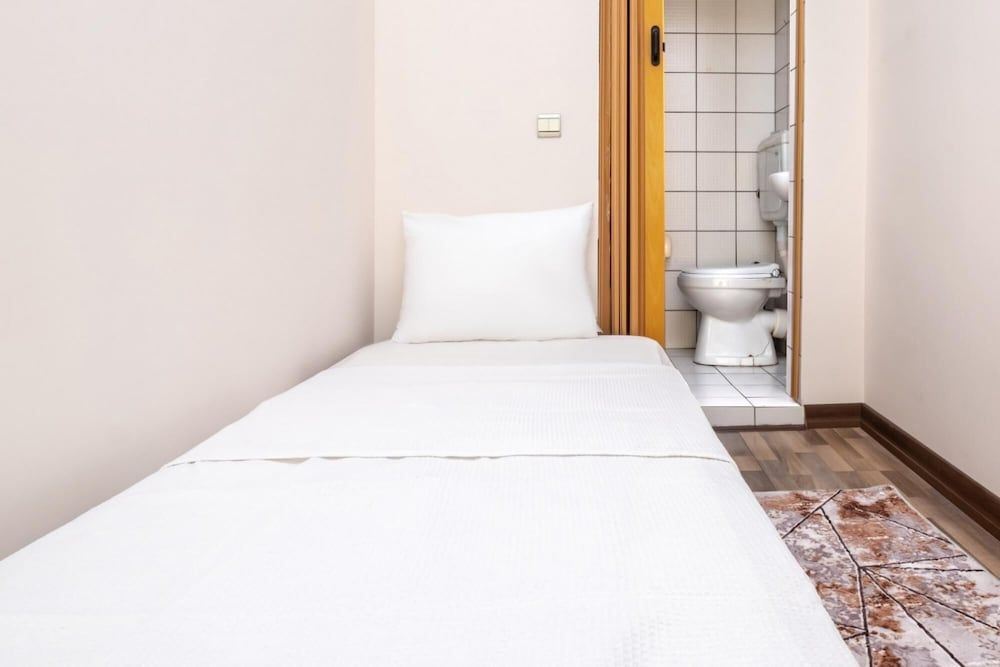 Fascinating Flat Near City s Mall With Terrace Apartment 47