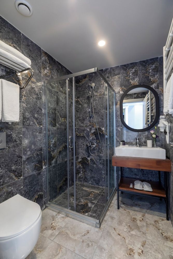 UNION HOTEL KARAKOY Standard Double Room 8