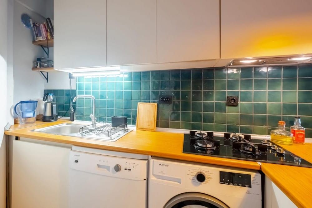 undefined Eclectic Flat Near Metro With Terrace in Kadikoy 10