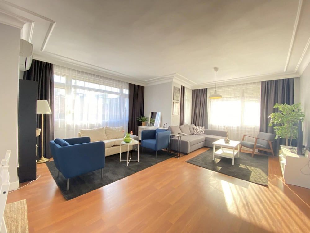 undefined Missafir Sleek Flat With Balcony on Bagdat Street