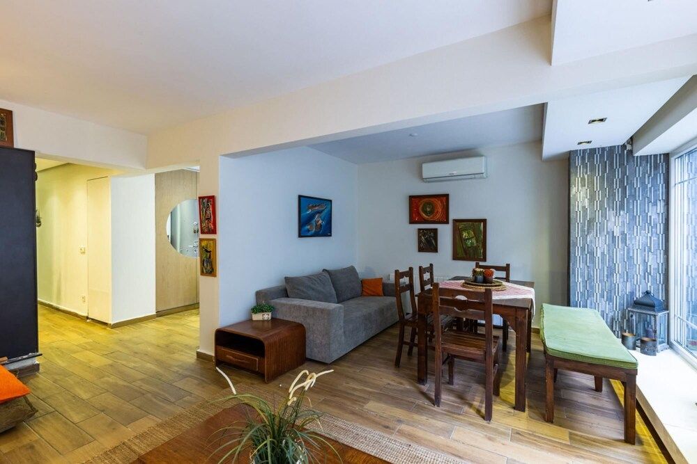 undefined Stylish Flat With Backyard Near Malls in Besiktas 3