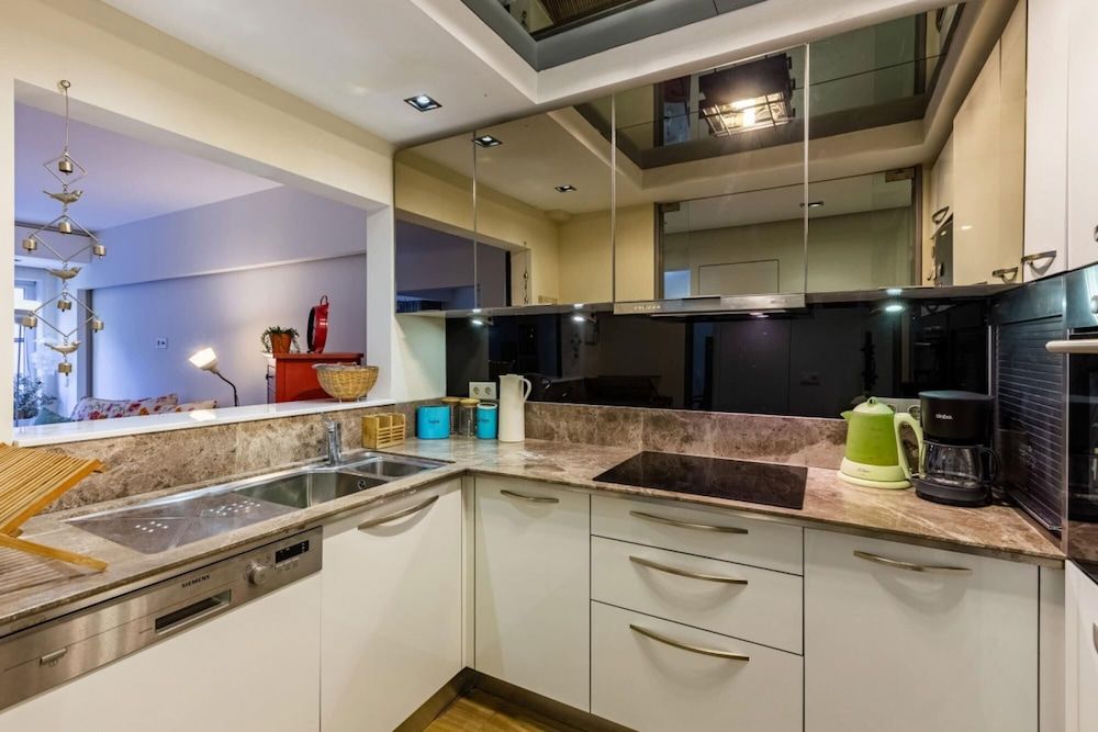 undefined Stylish Flat With Backyard Near Malls in Besiktas 9
