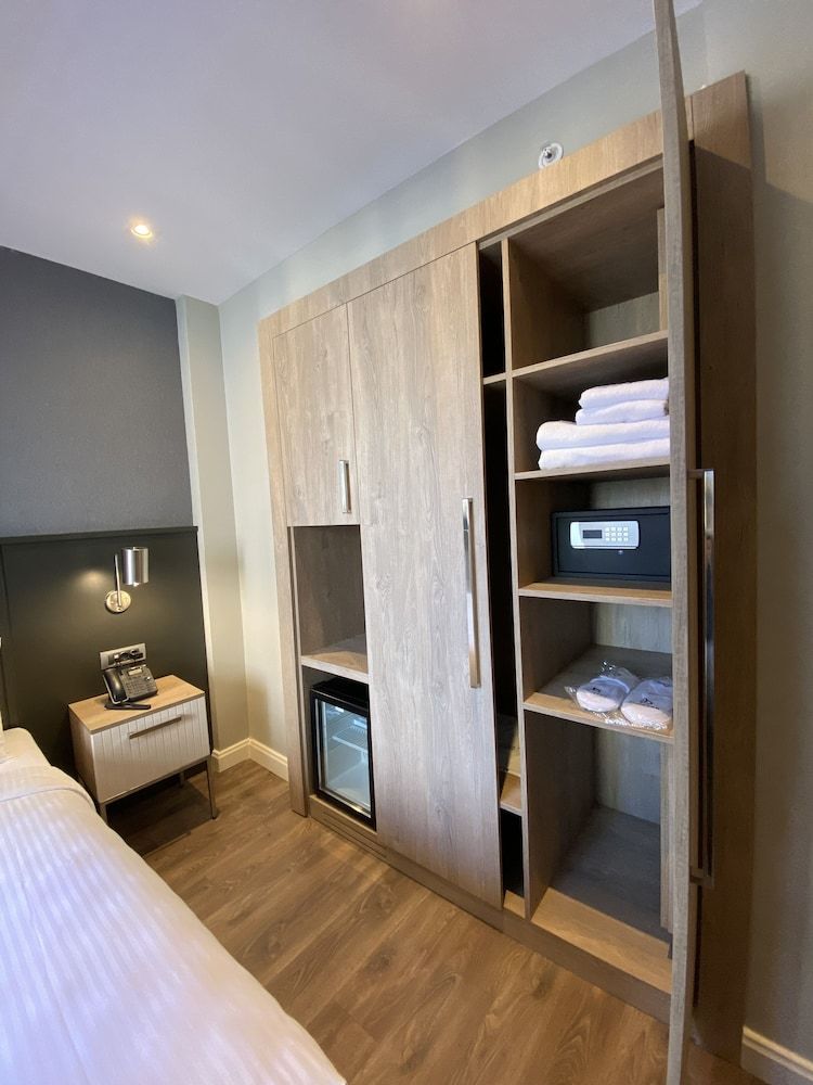 undefined Livinton Hotel 10