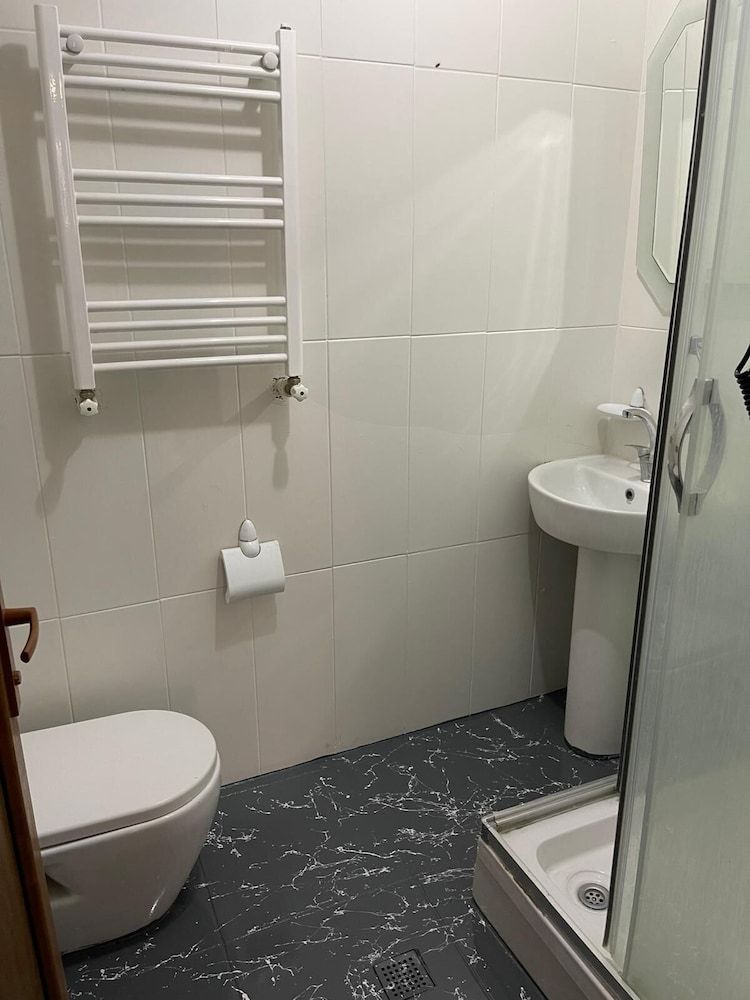 undefined Taksim Yamac Suit 6