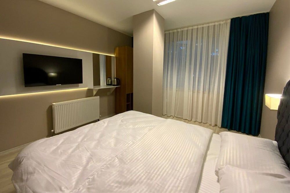 undefined Lina Suit Hotel