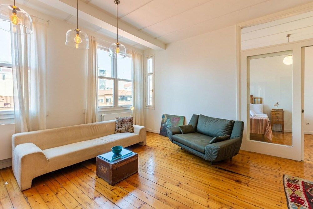 undefined Eclectic Home Near Galata Tower in Beyoglu 3