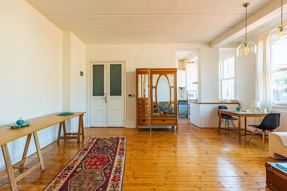 undefined Eclectic Home Near Galata Tower in Beyoglu 5