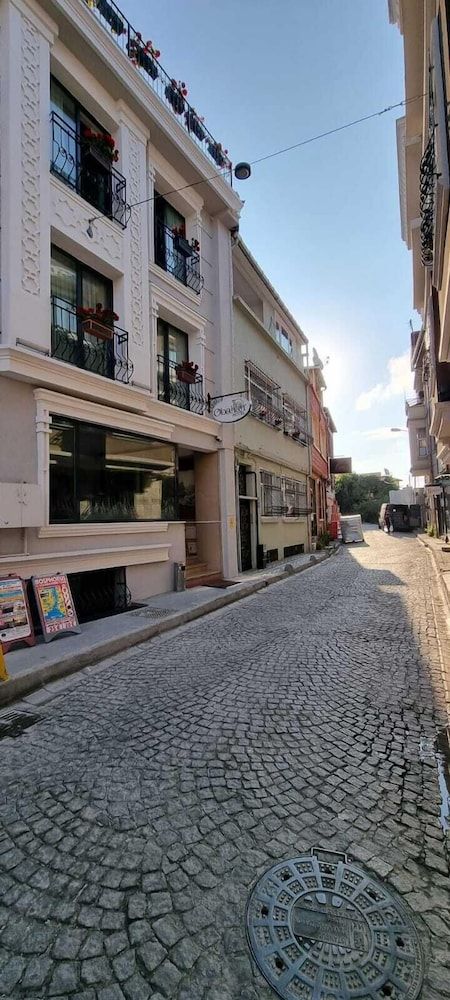 undefined Amida House 6