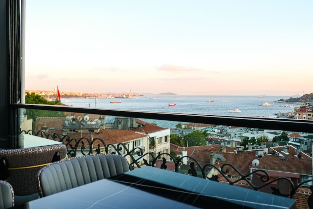 undefined Sign of istanbul Hotel Taksim 7