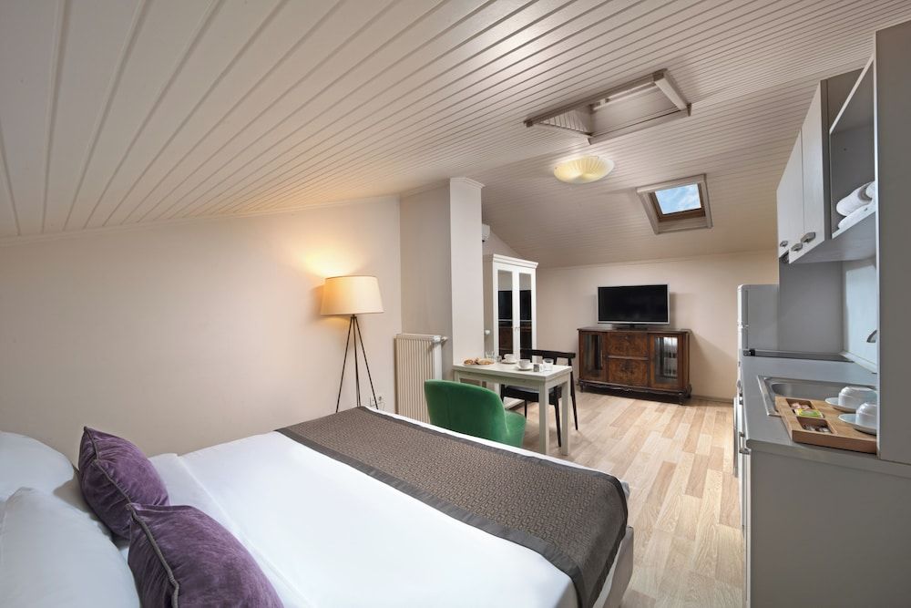 Meroddi Galata Flats Standard Loft