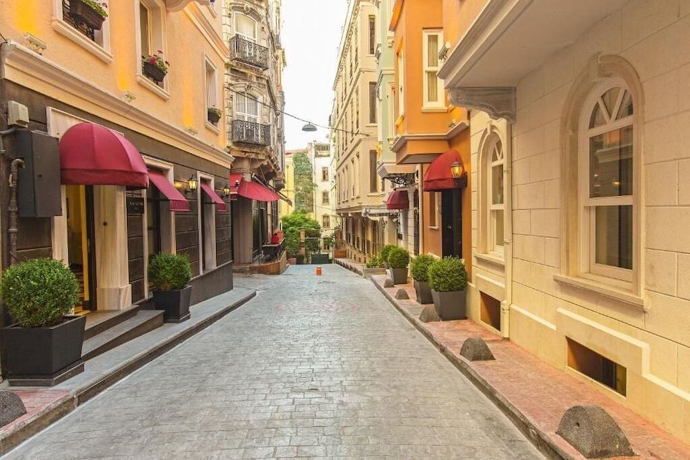 undefined Meroddi Galata Flats 6