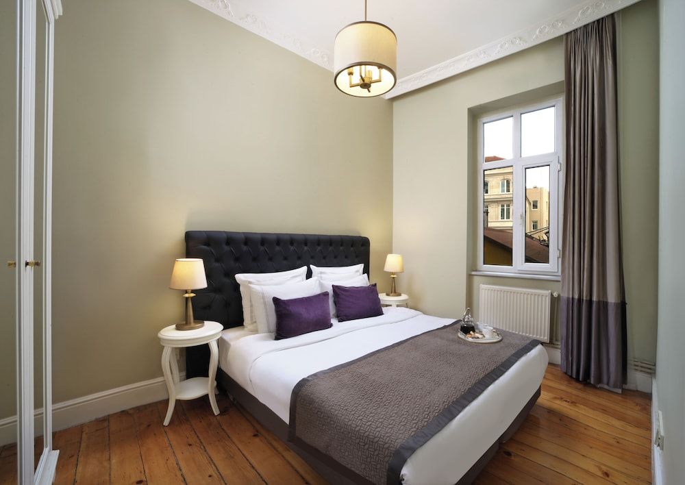 undefined Meroddi Galata Flats 2