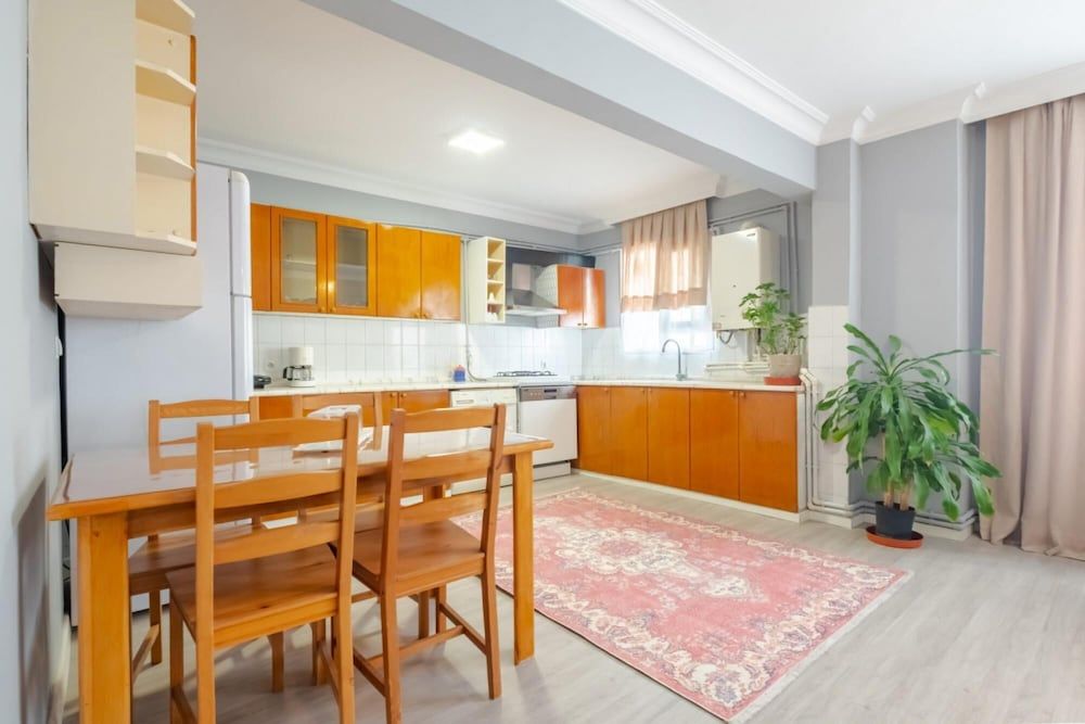 undefined Central Flat 800 m to Cevahir Mall in Sisli 7