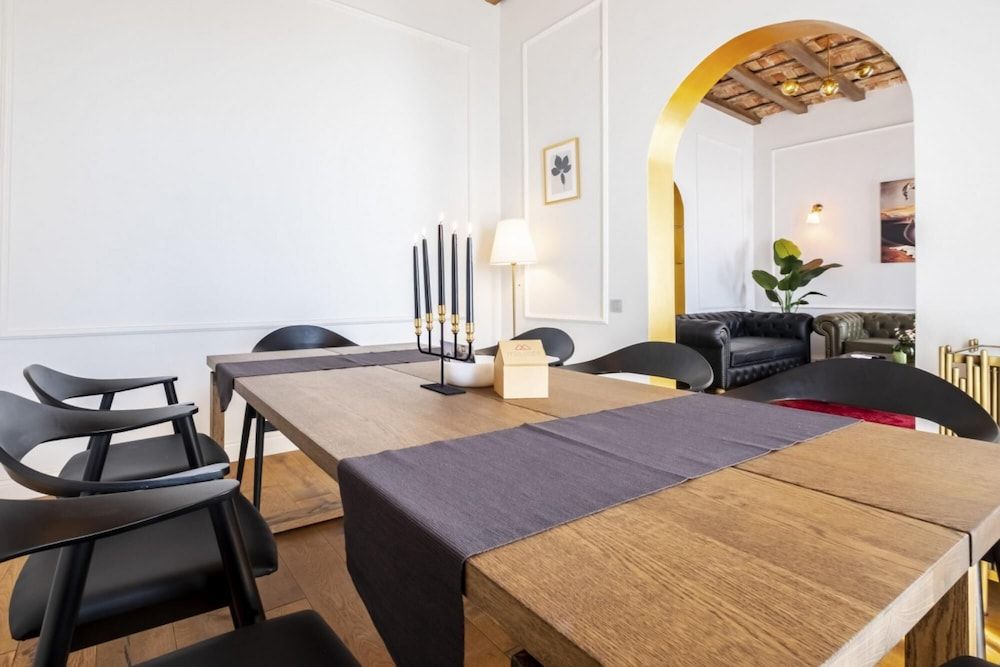 undefined Missafir Historical and Central Flat in Beyoglu 4