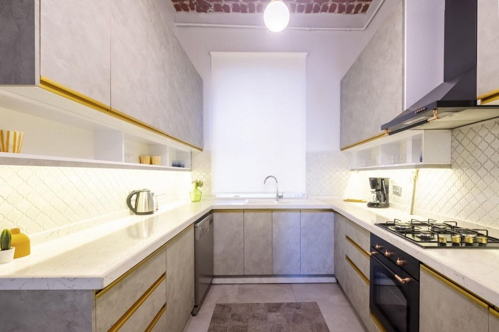 undefined Missafir Historical and Central Flat in Beyoglu 9