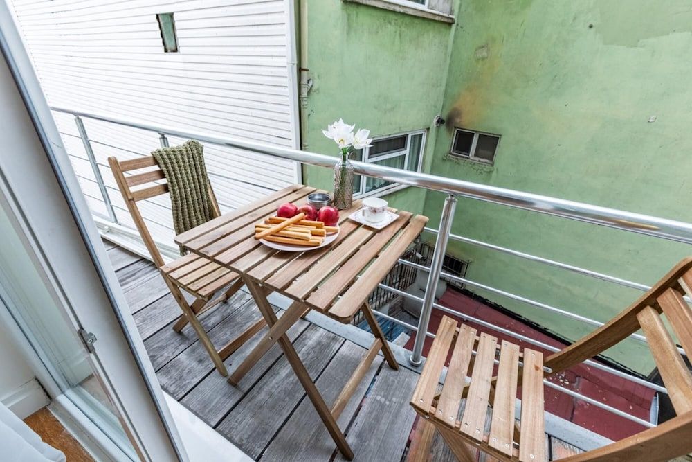 undefined Missafir Flat With Excellent Location in Beyoglu 2