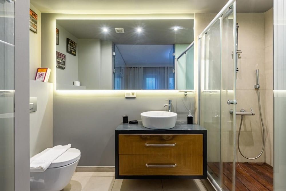 undefined Missafir Flat With Excellent Location in Beyoglu 4