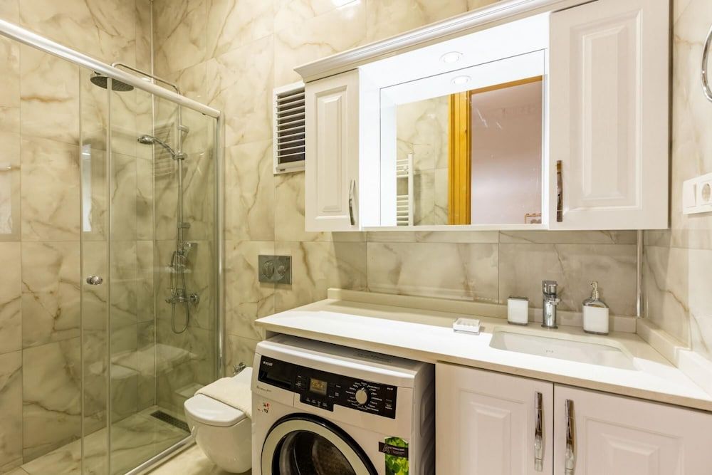 undefined Exceptional Flat Near Metro and Galata 10