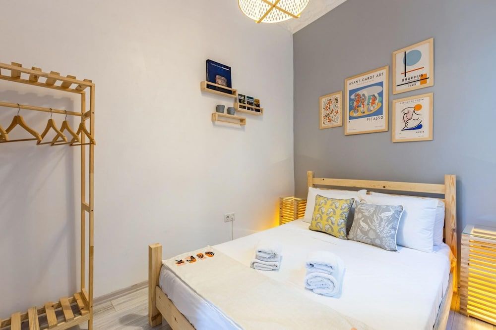 undefined Exceptional Flat Near Metro and Galata 8